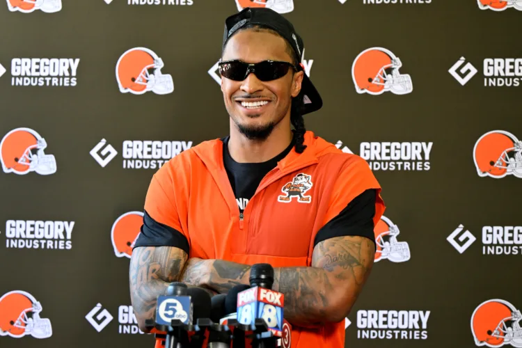 Delpit officially signs extension with Browns